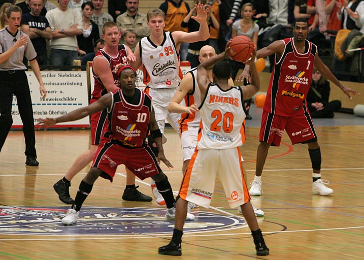 Basketball 2. Liga: BV Chemnitz 99 - POM Jena